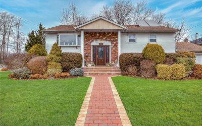 Rich Marin Lists Charming New Hyde Park Home for Sale